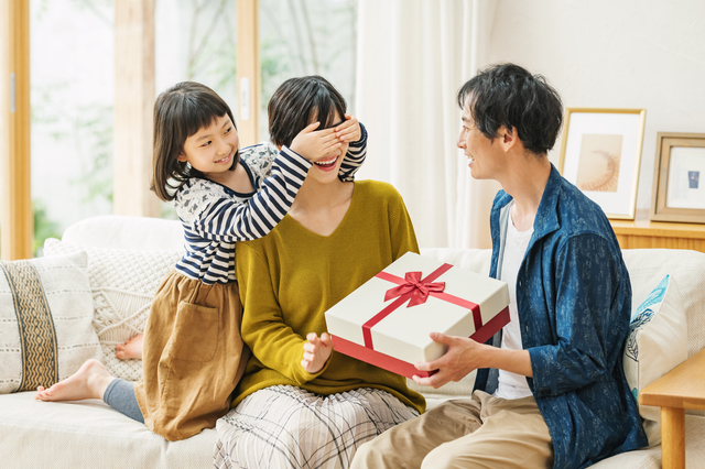 家事から解放される幸せを体験！共働きママに喜ばれる洗濯代行サービスとは？