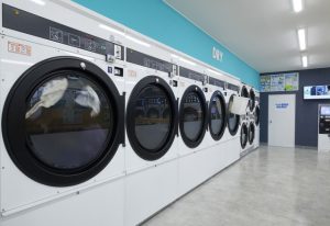 洗濯の「めんどくさい」を丸ごと解消！マンション暮らしにピッタリな洗濯代行サービス「しろふわ便」の魅力