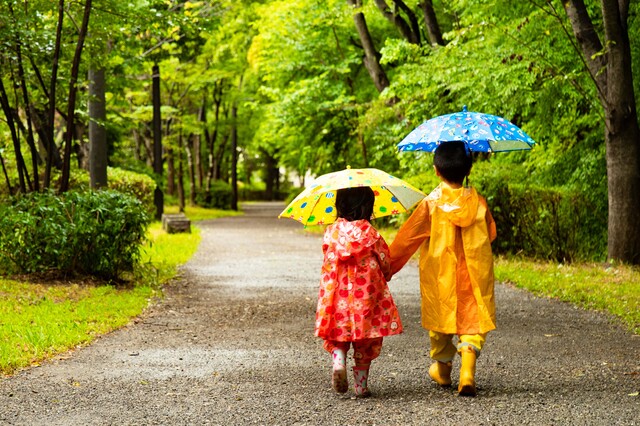 「毎日洗濯できない」共働き家庭に梅雨の湿気が追い打ち？見えないストレスの正体とは