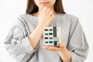 マンションのクリーニングサービス、毎回は使わない理由は「気持ちの距離感」？