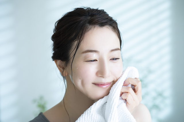 洗うほど硬くなる？新品タオルの寿命を縮めるNGな洗い方とは